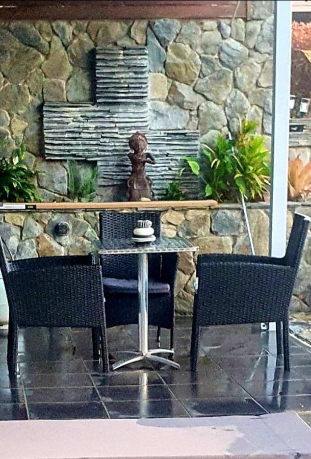 Bella Vista On Nara Pets Welcome แอร์ลีบีช ภายนอก รูปภาพ