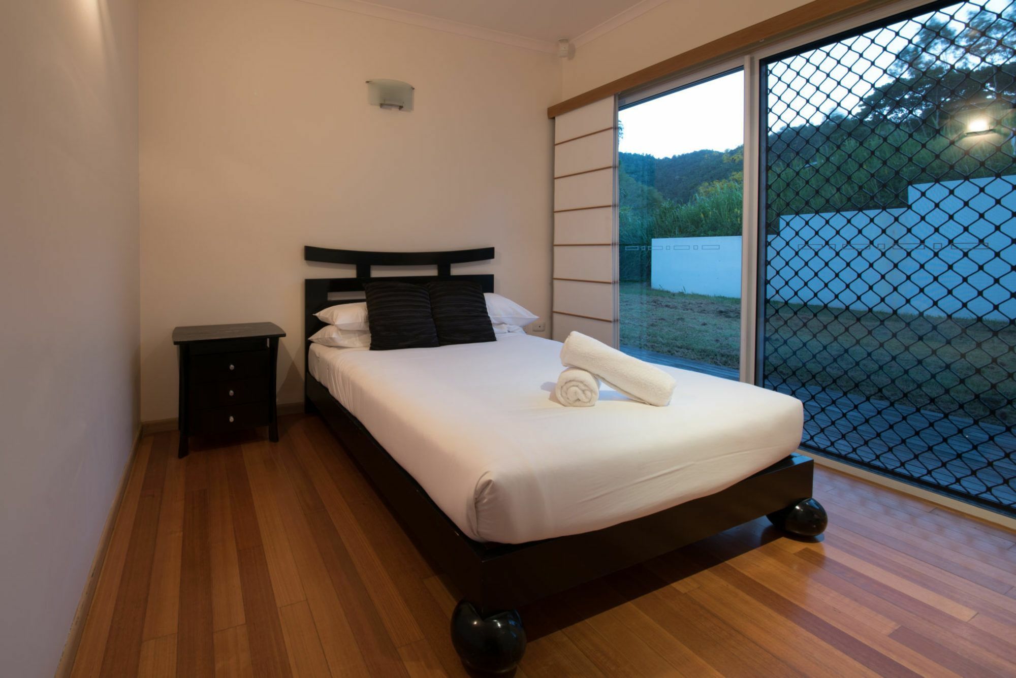 Bella Vista On Nara Pets Welcome แอร์ลีบีช ภายนอก รูปภาพ